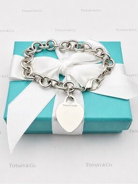 Tiffany & Co. Heart Tag Charm Bracelet Sterling Silver 925 8" Gift Box & Pouch